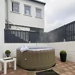 Royal Ocean Mit Sauna, Spielekonsole Und Whirlpool Holiday home Rostock
